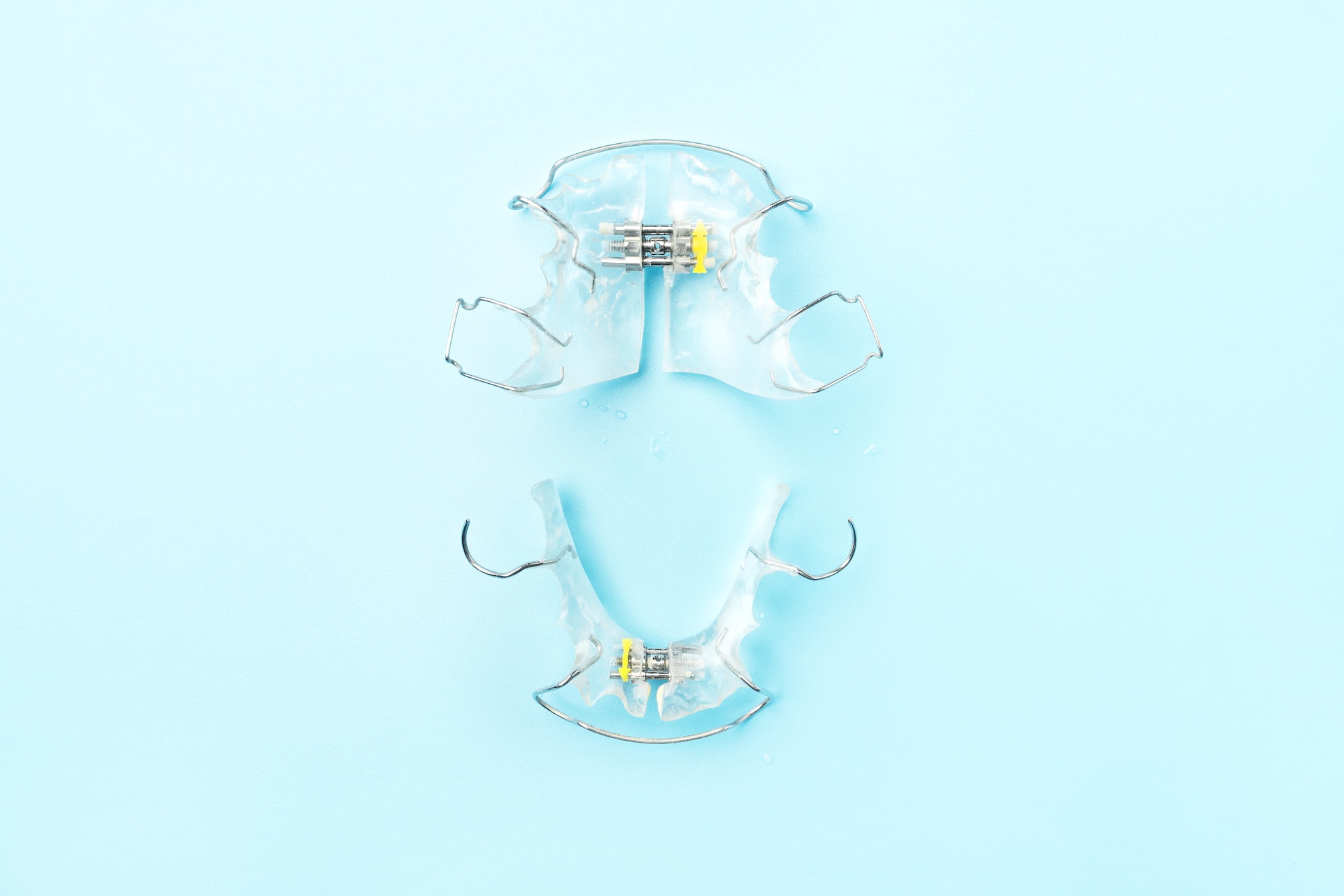Retainer medical teeth mouth